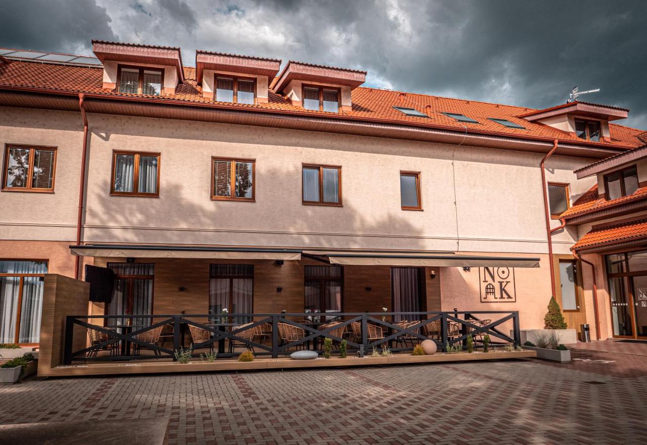 Hotel Novy Kastiel - Self Check-In Topolcany Exterior photo